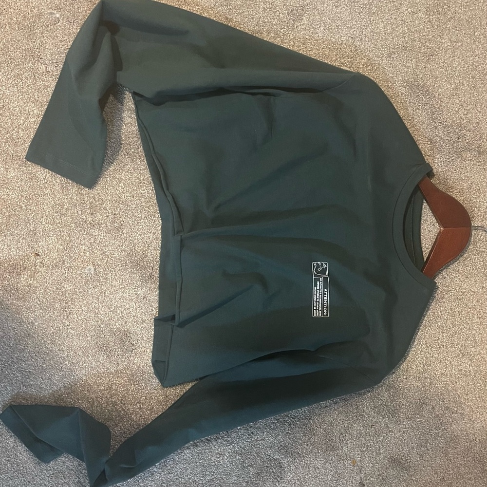 Alphalete cropped tee